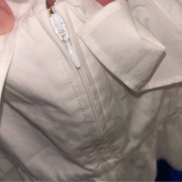 Colorblock Ruffle Top - Picture 5 of 5